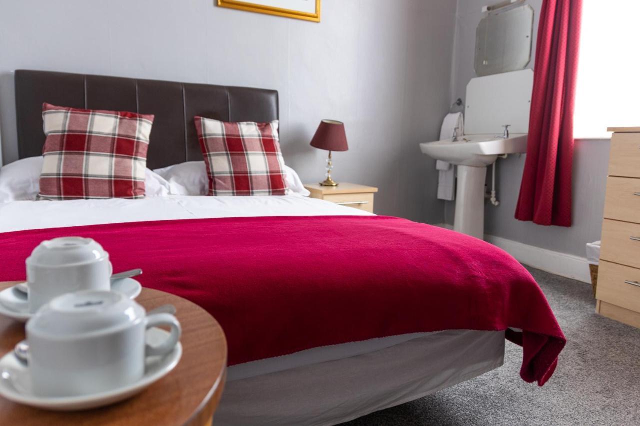 Carlton Hotel Форрес Екстер'єр фото