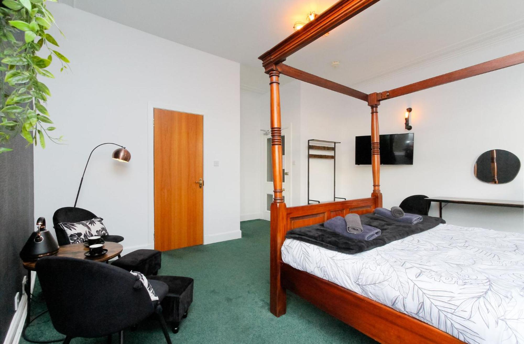 Carlton Hotel Форрес Екстер'єр фото