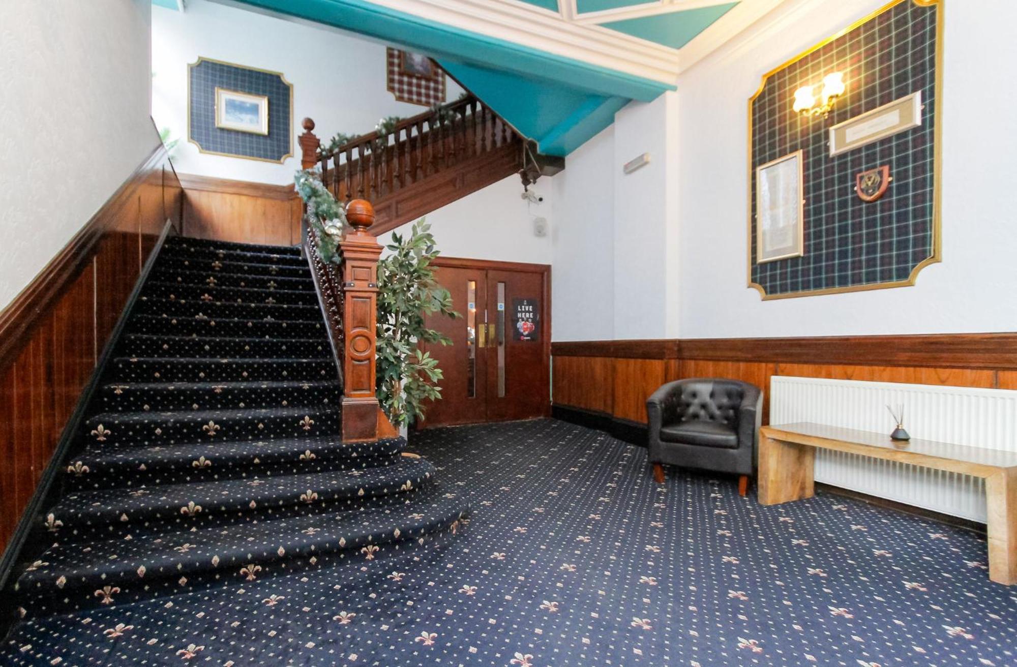 Carlton Hotel Форрес Екстер'єр фото
